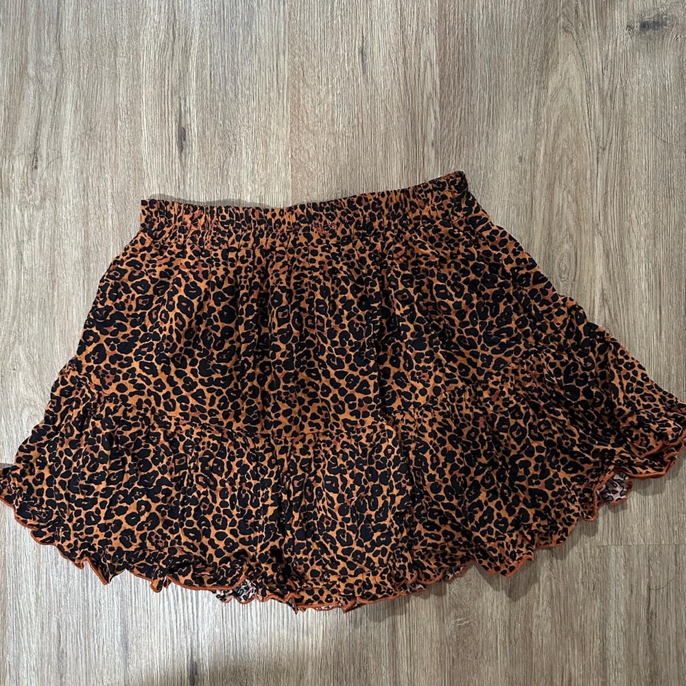 Leopard Print Ruffled Skirt - Picture 2 of 3